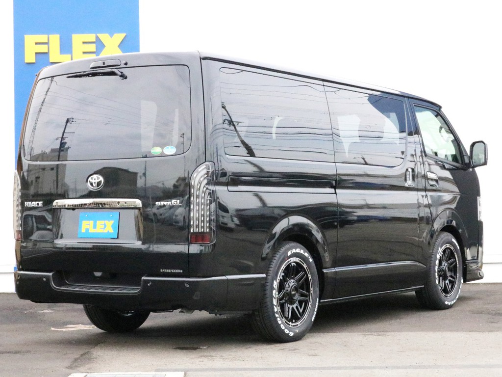 ハイエースのことなら専門店のFLEXハイエース神戸店へ！　新車、中古車販売は勿論、経費が使えるリースや、ローンを使った販売など様々な形でハイエースライフを始める為のお手伝いを致します！