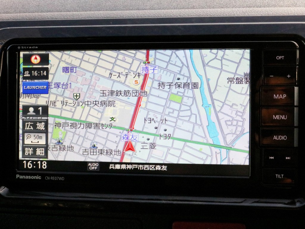 パナソニックSDフルセグ地デジナビ　ストラーダ、CN-RE07WDを搭載！　最新モデルのナビで走行中のTV・DVDの視聴も可能です！
