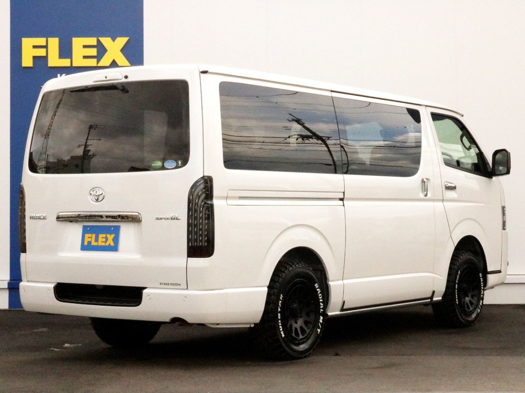 ハイエースの事なら専門店のＦＬＥＸハイエース神戸へ！　新車中古車販売は勿論の事、経費が使えるリースやローンを使った販売など、新たなハイエースライフを始めるお手伝いを致します。