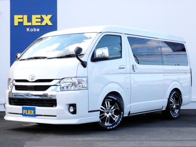 未登録新車　ファインテックツアラー４ＷＤ！　５ドア、オットマン付き４キャプテンシート＆ロングスライドレール搭載！　内外装カスタムも充実の一台です！