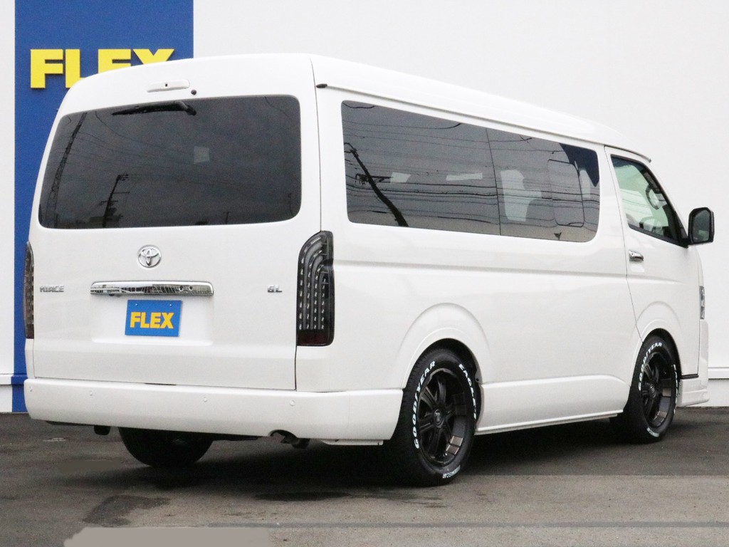 ハイエースのことなら専門店のFLEXハイエース神戸店まで！　新車中古車販売は勿論、経費が使えるリースや、ローンを使った販売などハイエースライフを始めるお手伝いを致します！