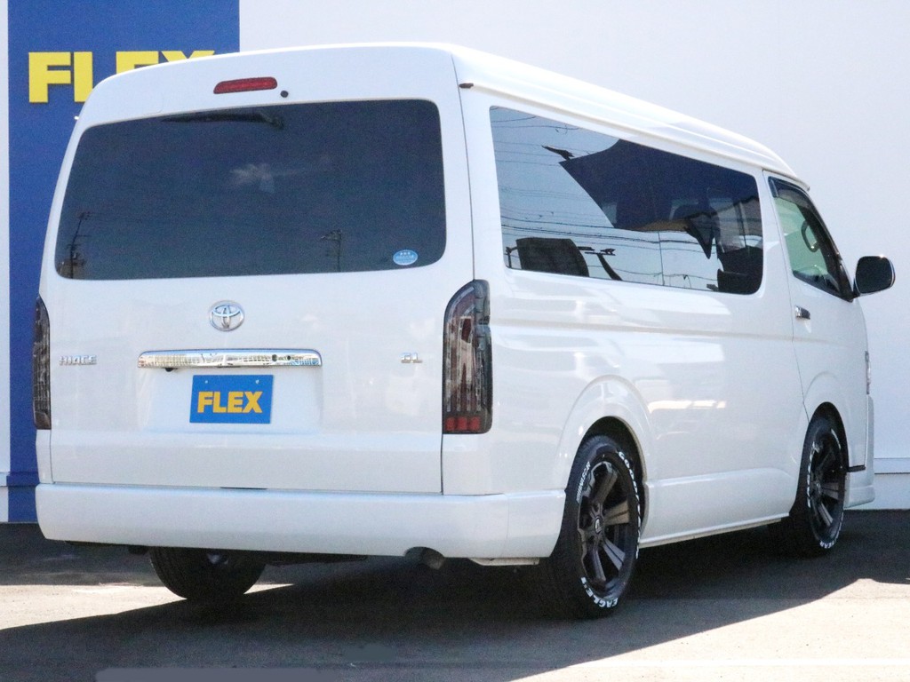 ハイエースのことなら専門店のFLEXハイエース神戸店まで！　新車、中古車販売は勿論、経費が使えるリースや、ローンを使った販売などお客様がハイエースライフを始めるお手伝いを致します！