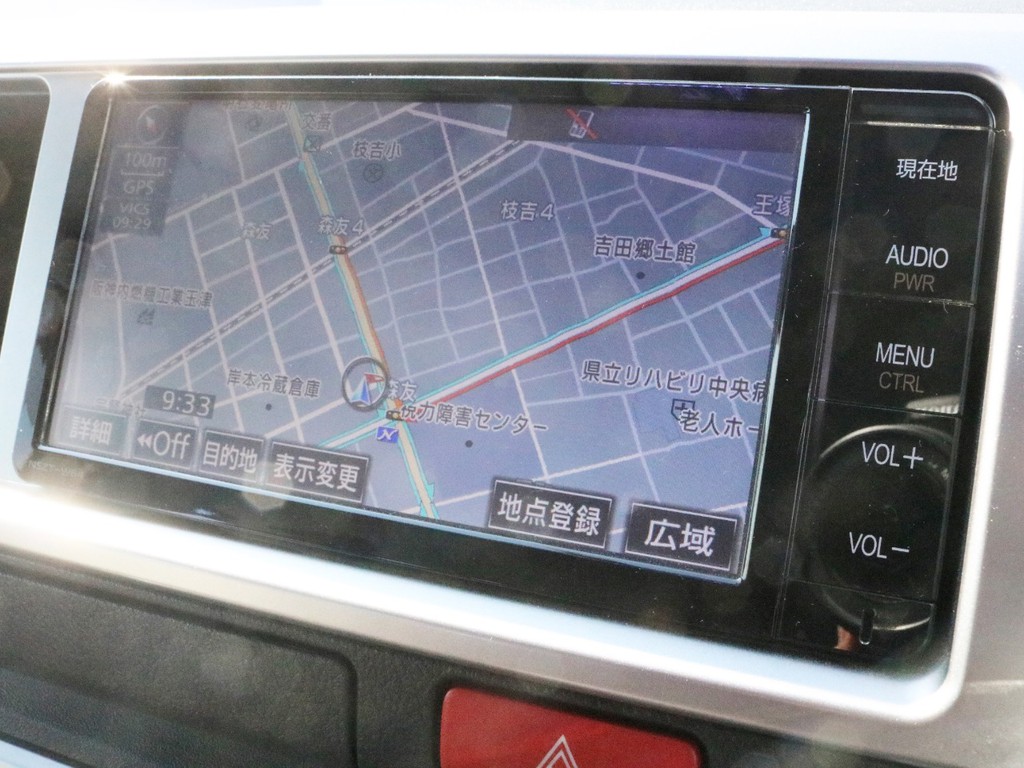 純正SDナビ（NSZT-W64）が装着されています。旅行やレジャーにも活用頂けます。