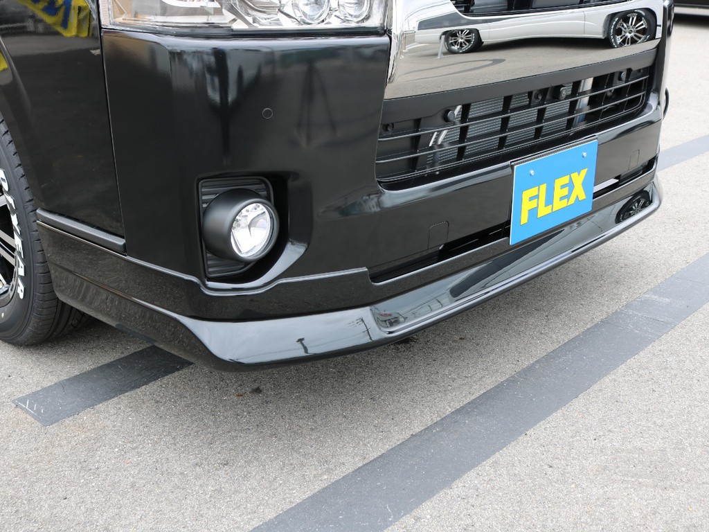 ＦＬＥＸ ＤｅｌｆｉｎｏＬｉｎｅフロントリップスポイラーを装着済みです。フェイス回りが引き締まって見えます♪