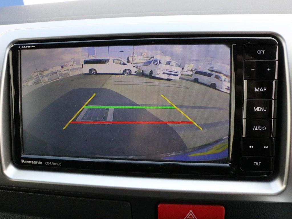 バックカメラも搭載！　バックカメラの映像はナビモニターに映し出されます。