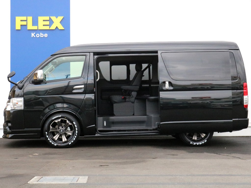 新車時メーカーオプションのパワースライドドアも完備！　乗り降りや荷物の積み下ろしが楽になります。
