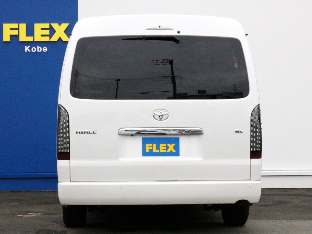 ハイエース（レジアスエース）、リノカ、グランエースをお探しならまずはFLEX神戸店へ！　神戸店展示車両は勿論、全国のFLEXが保有するハイエースの中から貴方にぴったりの一台をお探し致します！
