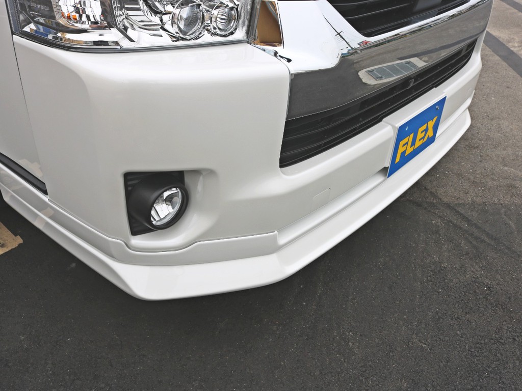 ＤｅｌｆｉｎｏＬｉｎｅフロントリップスポイラー装着！　引き締まったフロントフェイスを演出！