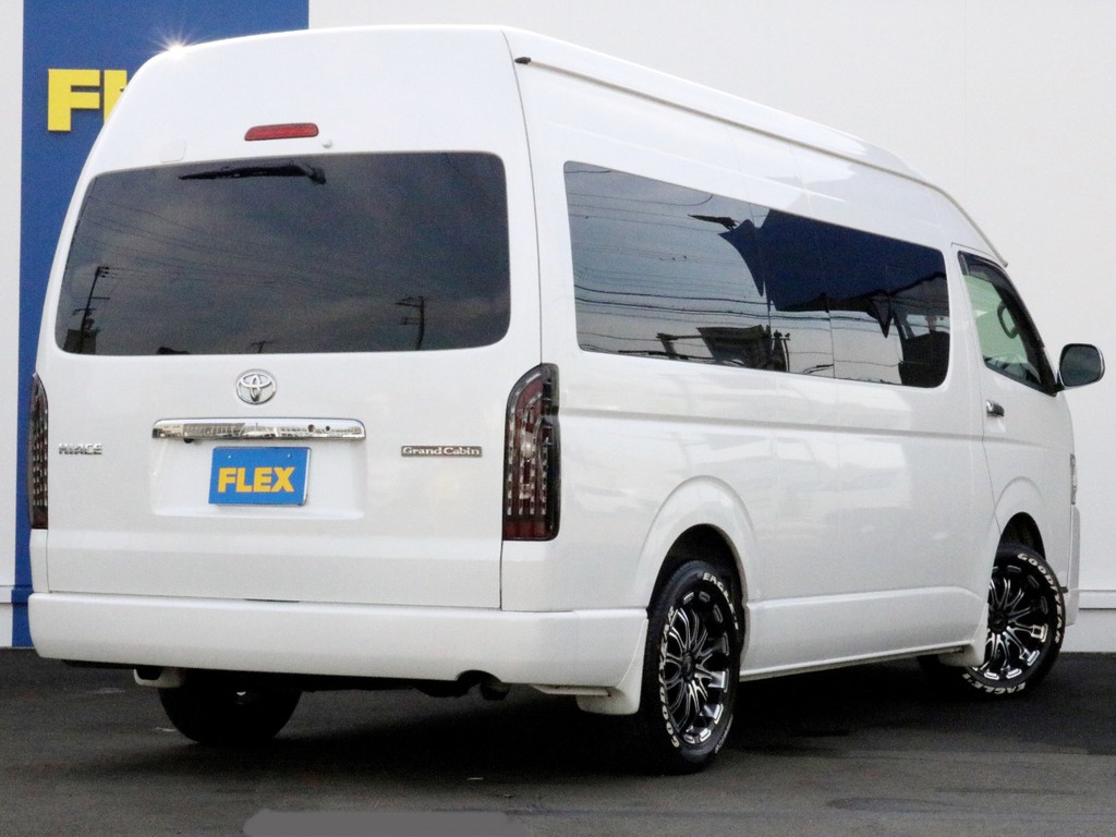 ハイエースの事なら専門店のＦＬＥＸハイエース神戸へ！　新車中古車販売は勿論の事、経費が使えるリースやローンを使った販売など、新たなハイエースライフを始めるお手伝いを致します。