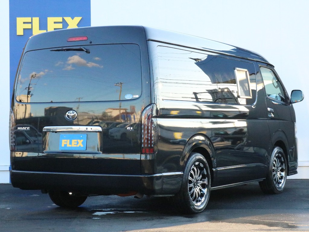 ハイエースの事なら専門店のＦＬＥＸハイエース神戸へ！　新車中古車販売は勿論の事、経費が使えるリースやローンを使った販売など新たなハイエースライフを始めるお手伝いを致します。