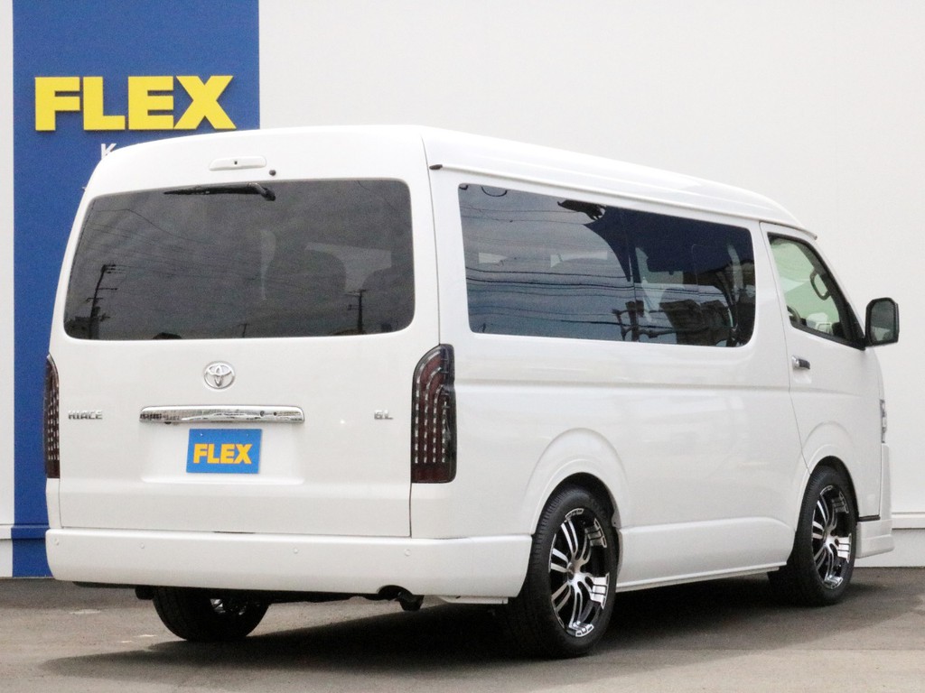 ハイエースの事なら専門店のＦＬＥＸハイエース神戸店へ！　新車中古車販売は勿論、経費が使えるリースやローンを使った販売など新たなハイエースライフを始めるお手伝いを致します！