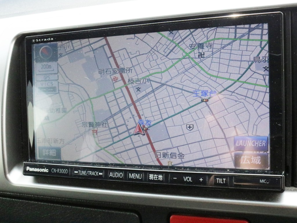 PanasonicストラーダSD地デジナビを搭載！　ナビとしては勿論、オーディオや映像モニターとしてもご活用頂けます。