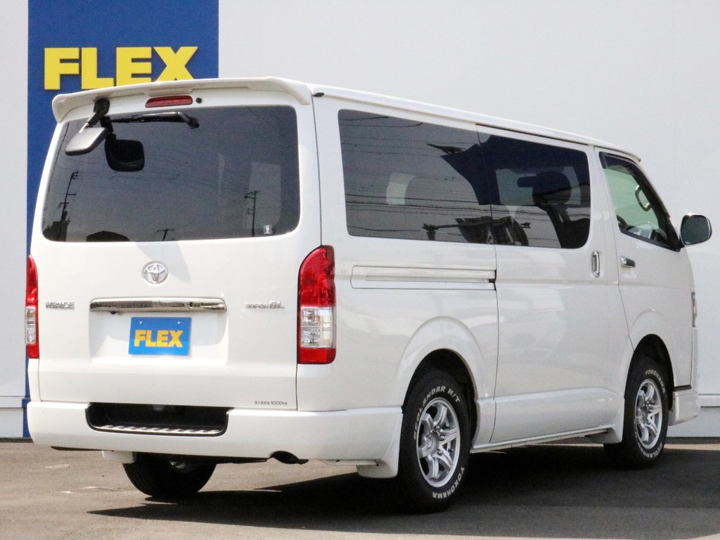ハイエースの事なら専門店のＦＬＥＸハイエース神戸店へ！　新車中古車販売は勿論、経費が使えるリースやローンを使った販売など新たなハイエースライフを始めるお手伝いを致します！