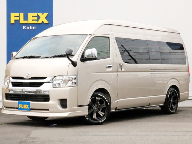 未登録新車 グランドキャビン2.7G４WD【カスタムパッケージ】人気アイテム多数装着！　メーカーオプションも充実！　旅行にも送迎にも使える高級感ある一台です！