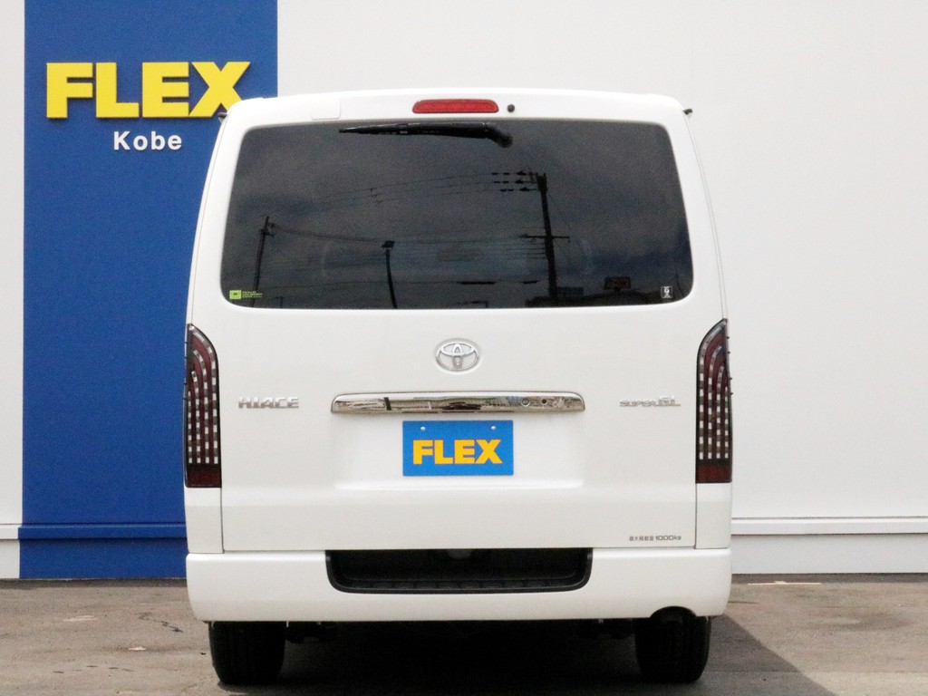 ハイエースをお探しならＦＬＥＸ神戸店へ！　神戸店の展示車両は勿論の事、全国のＦＬＥＸが保有するハイエースの中から貴方にぴったりの一台をお探し致します！