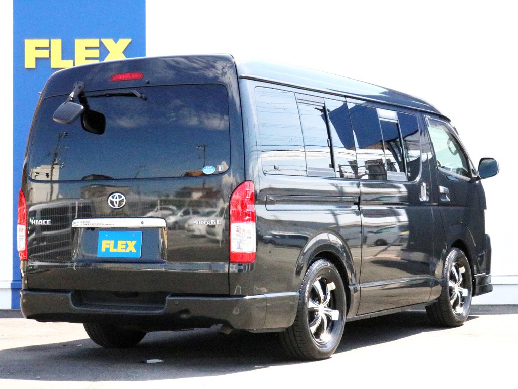 ハイエースの事なら専門店のＦＬＥＸハイエース神戸店まで！　新車中古車販売は勿論、経費が使えるリースやローンを使った販売など新たなハイエースライフを始めるお手伝いを致します。