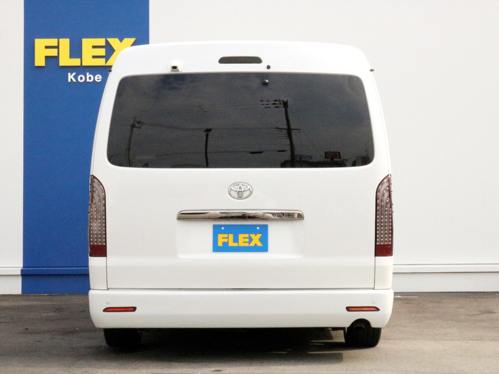 ハイエースをお探しならFLEXハイエース神戸店まで！　神戸店の展示車両は勿論、全国のＦＬＥＸが保有するハイエースの中から貴方にぴったりの一台をお探し致します。
