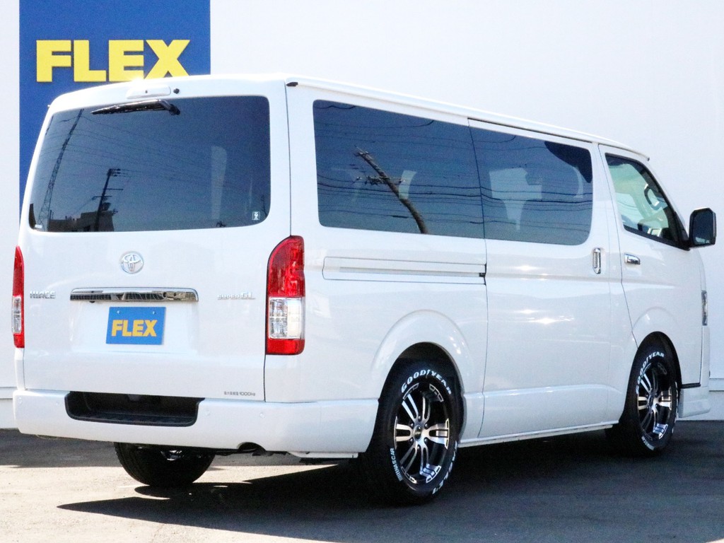 ハイエースの事なら専門店のＦＬＥＸハイエース神戸店へ！　新車中古車販売は勿論、経費が使えるリースやローンを使った販売など新たなハイエースライフを始めるお手伝いを致します！