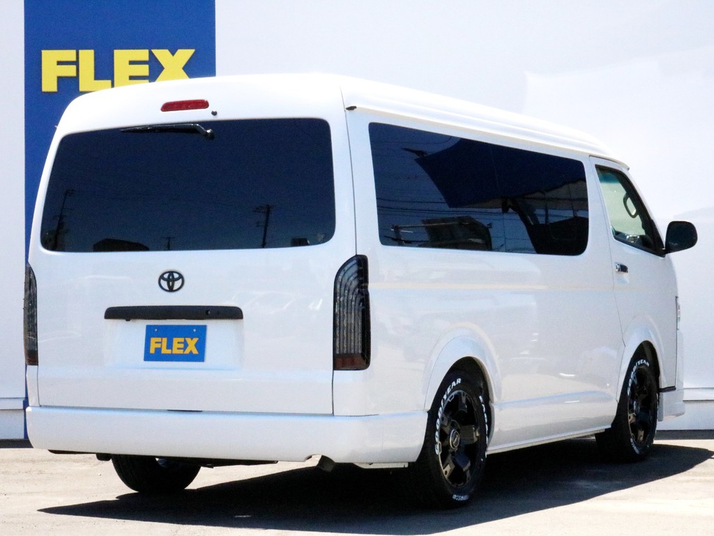ハイエースの事なら専門店のFLEX神戸店へ！　新車中古車販売は勿論、経費が使えるリースやローンを使った販売など新たなハイエースライフを始めるお手伝いを致します！