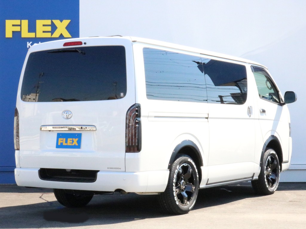 ハイエースをお探しならＦＬＥＸ神戸店へ！　新車中古車販売は勿論、経費が使えるリースやローンを使った販売など新たなハイエースライフを始めるお手伝いを致します！