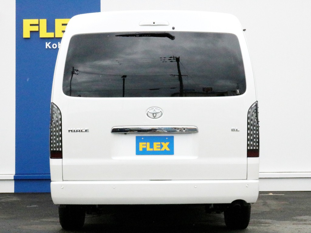 ハイエースをお探しならFLEXハイエース神戸店へ！　神戸店の展示車両は勿論、全国のＦＬＥＸが保有するハイエースの中から貴方にぴったりの一台をお探し致します！