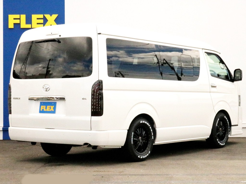 ハイエースの事なら専門店のＦＬＥＸハイエース神戸店へ！　新車中古車販売は勿論、経費が使えるリースやローンを使った販売等、新たなハイエースライフを始めるお手伝いを致します！