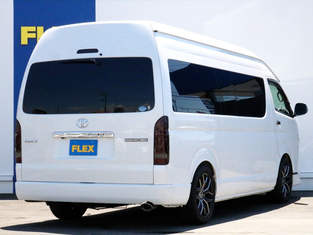 ハイエースの事なら専門店のＦＬＥＸハイエース神戸店へ！　新車中古車販売は勿論、経費が使えるリースやローンを使った販売など新たなハイエースライフを始めるお手伝いを致します！