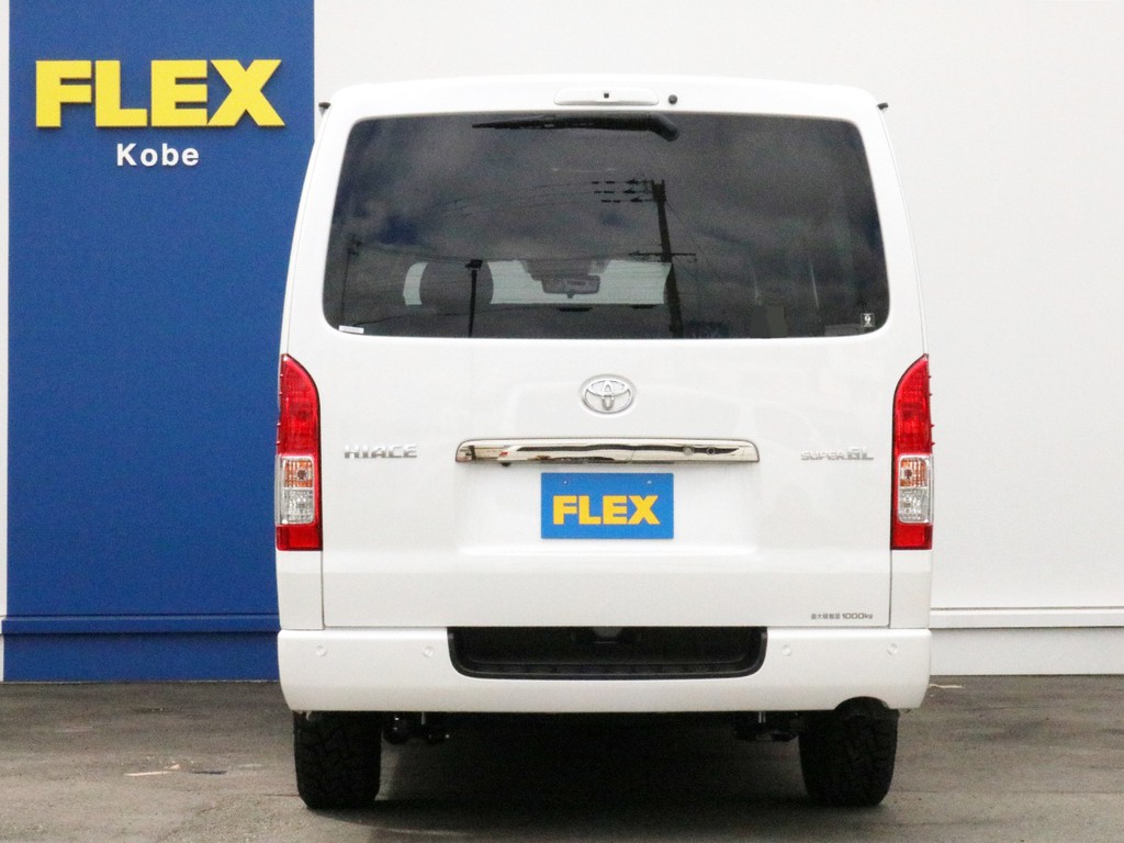 ハイエースをお探しならＦＬＥＸ神戸店へ！　神戸店の展示車両は勿論、全国のＦＬＥＸが保有するハイエースの中から貴方にぴったりの一台をお探し致します！