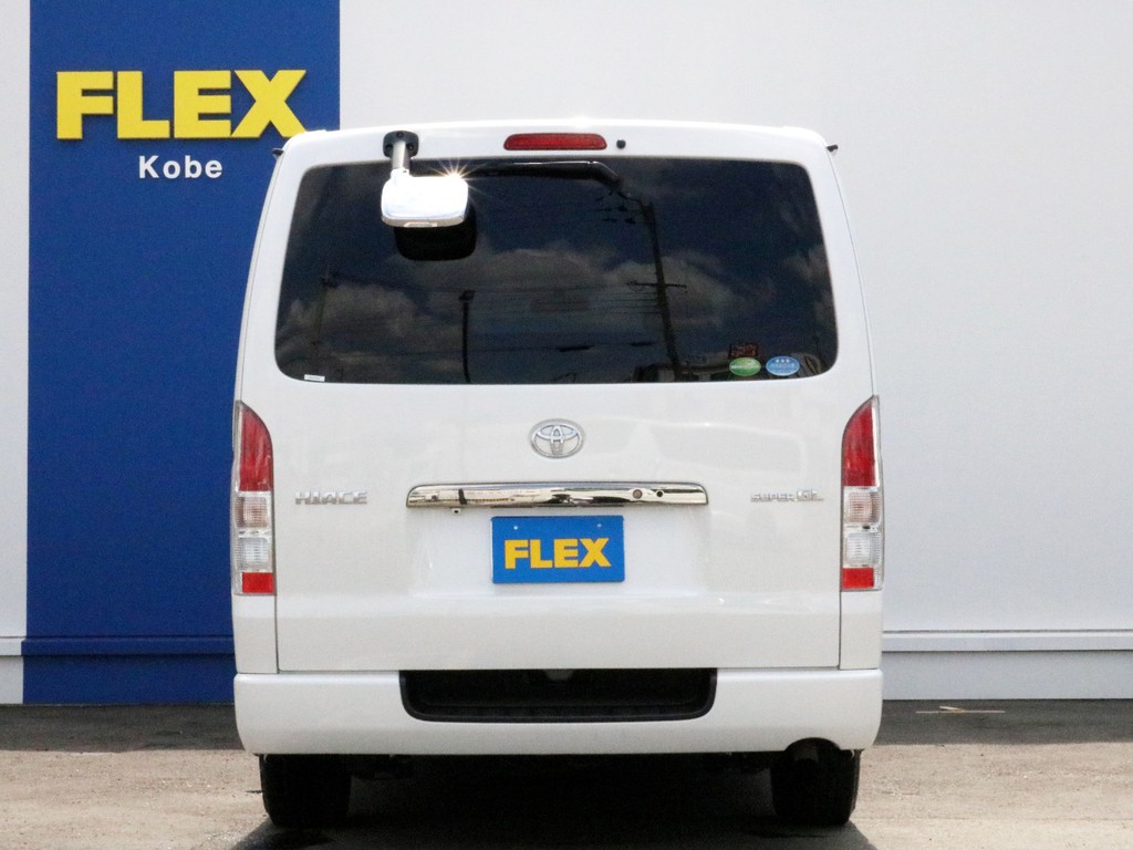 ハイエースをお探しならＦＬＥＸハイエース神戸店へ！　神戸店の展示車両は勿論、全国のＦＬＥＸが保有するハイエースの中から貴方にぴったりの一台をお探し致します！