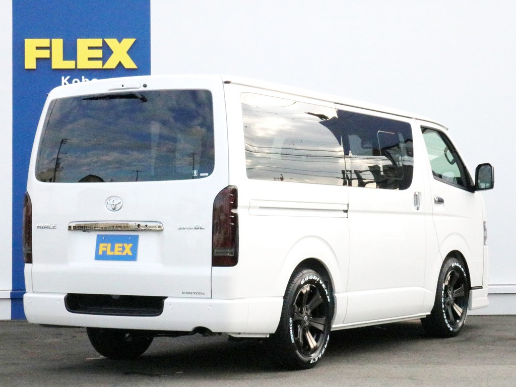ハイエースの事なら専門店のＦＬＥＸハイエース神戸店へ！　新車中古車販売は勿論、経費が使えるリースやローンを使った販売など新たなハイエースライフを始めるお手伝いを致します！