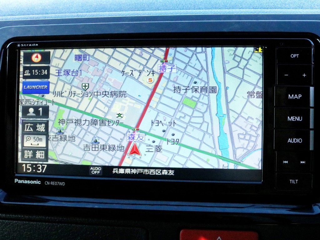 パナソニックストラーダＳＤフルセグナビを搭載！　ナビとしては勿論、オーディオや映像モニターとしてもご活用頂けます。