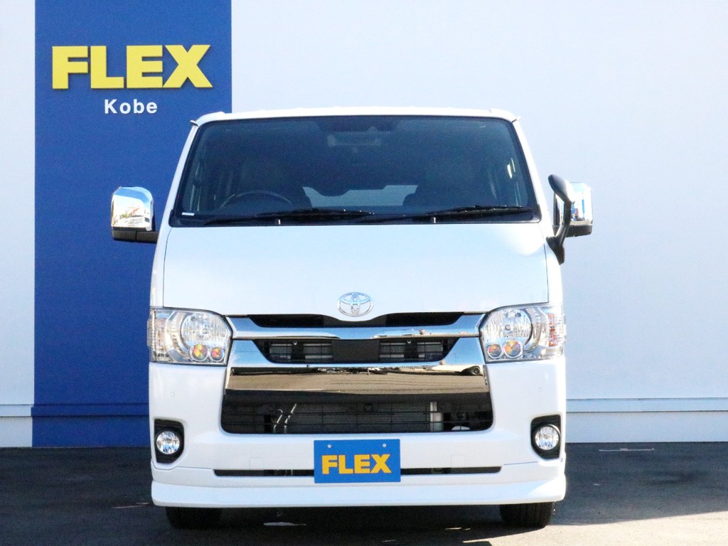 さあ、ハイエースＶガソリン２ＷＤ　ライトカスタムパッケージでお出かけしましょう！　乗り出し易い価格で新車を購入するチャンスです！　ご来店お問い合わせは専門店のＦＬＥＸ神戸店まで！　お早めに！