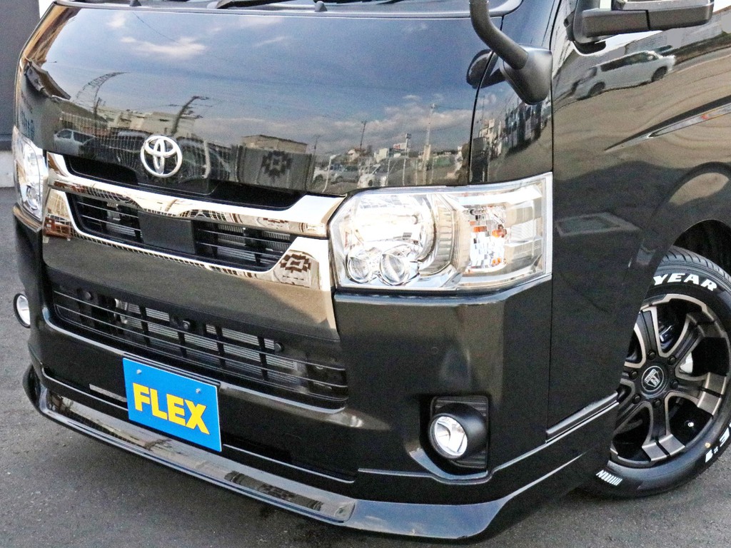 FLEXオリジナルデルフィーノラインフロントリップを装着済み！　フェイス回りが引き締まって見えます。