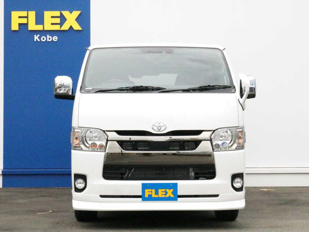 さあ、ハイエースVディーゼル２WD【FLEXカスタムパッケージ】でお出かけしましょう！　用途によって更なるカスタム余地もある一台！　ご来店お問い合わせは専門店のハイエース神戸店まで！　お早めに！