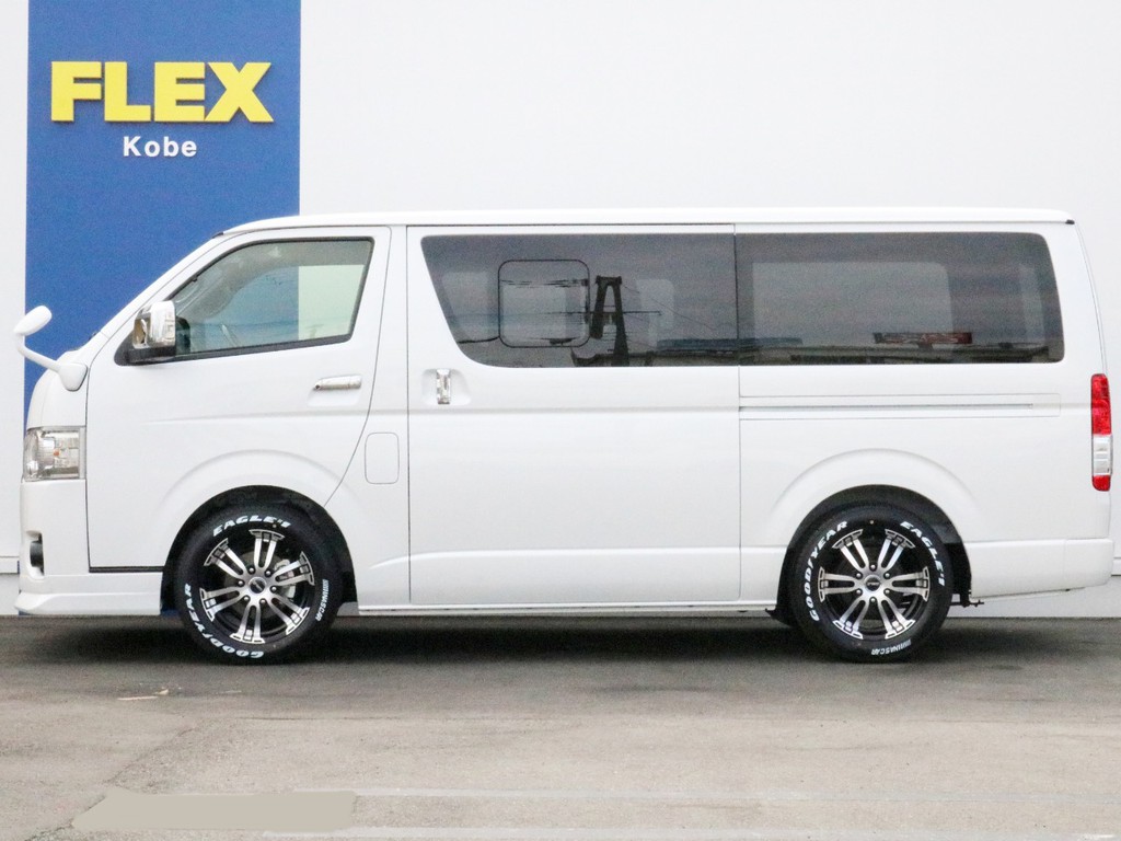 1.5インチローダウン施工済み！　日々の乗り降りが楽になる他、車高制限がある場所を通りやすくなる等のメリットがあります。車高公認取得するので継続車検の際も安心です。