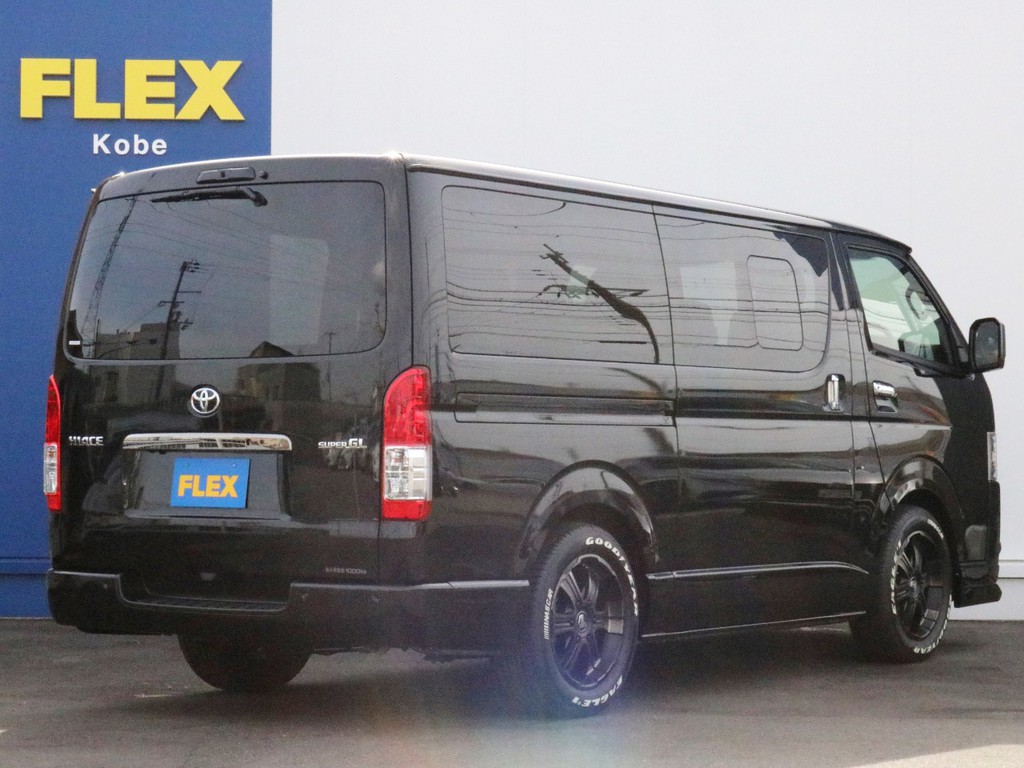 ハイエースの事なら専門店のＦＬＥＸハイエース神戸店へ！　新車中古車販売は勿論、全国のＦＬＥＸが保有するハイエースの中から貴方にぴったりの一台をお探しします。