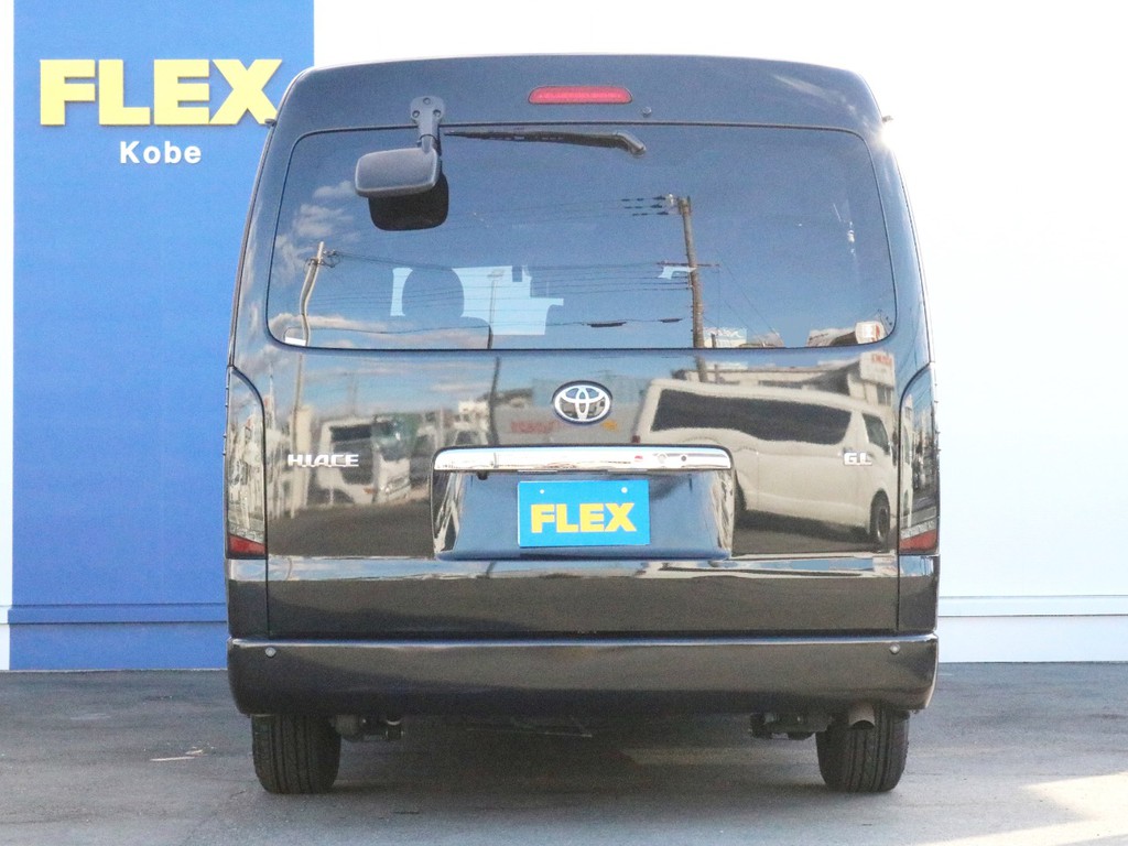 ハイエースをお探しならＦＬＥＸ神戸店へ！　神戸店の展示車両は勿論、全国のＦＬＥＸが保有するハイエースの中から貴方にぴったりの一台をお探しします。
