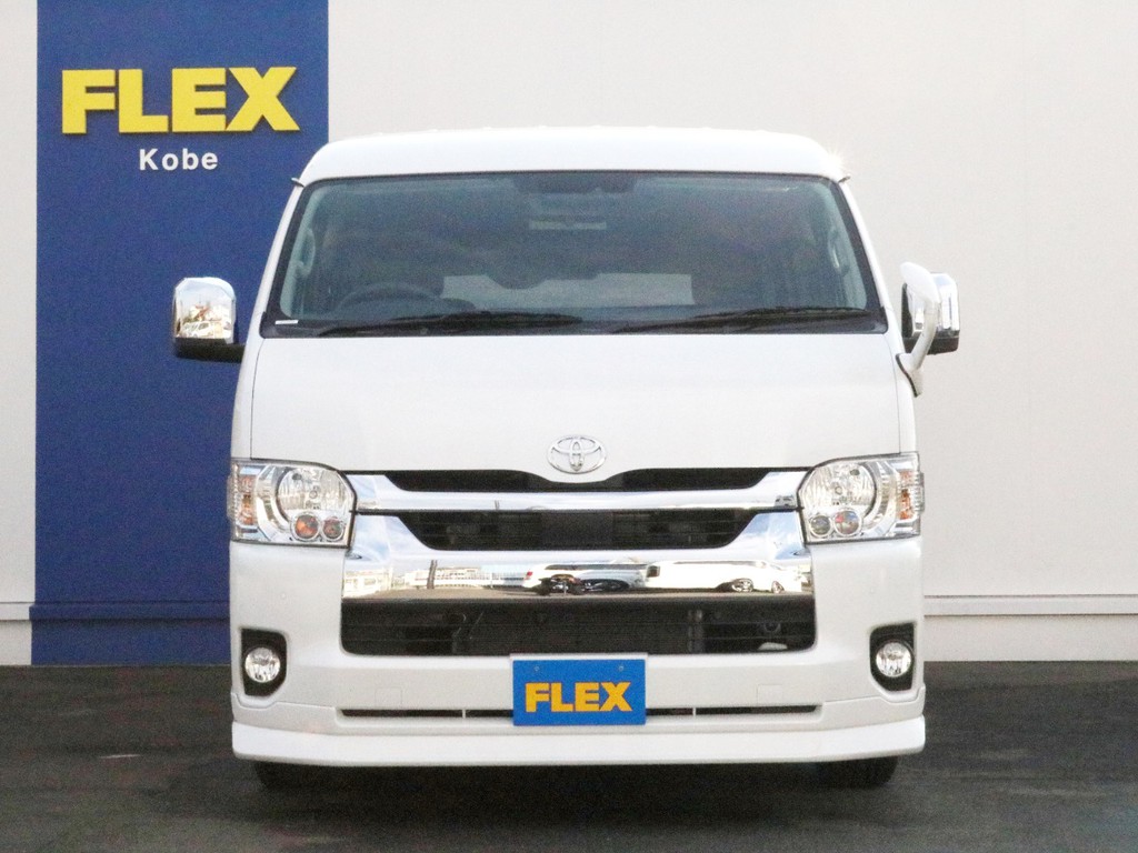 ハイエースワゴンGLにFLEXシートアレンジ【アレンジAS】を施工した旅行にも送迎にも適した一台！　人気シートアレンジの為、現車がある今がチャンスです！　お問い合わせは神戸店まで！　お早めに！