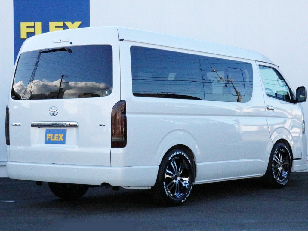 ハイエースの事なら専門店のＦＬＥＸハイエース神戸店へ！　新車中古車販売は勿論、経費が使えるリースやローンを使った販売など新たなハイエースライフを始めるお手伝いを致します。