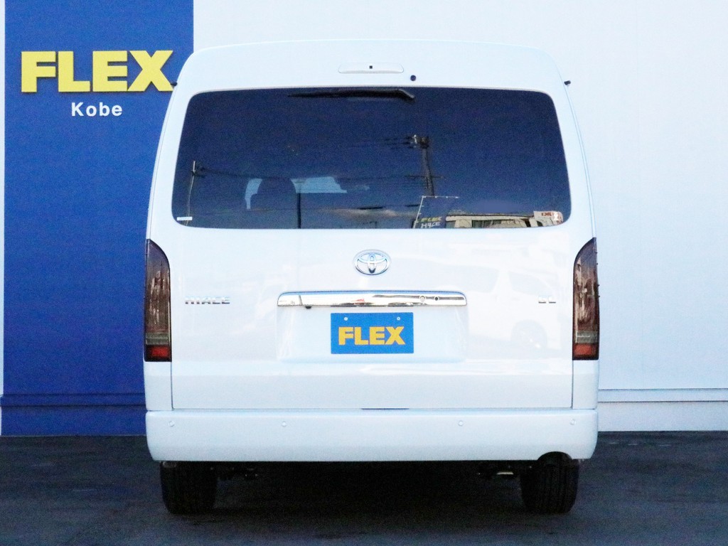 ハイエースをお探しならＦＬＥＸ神戸店へ！　神戸店の展示車両は勿論、全国のＦＬＥＸが保有するハイエースの中から貴方にぴったりの一台をお探し致します！