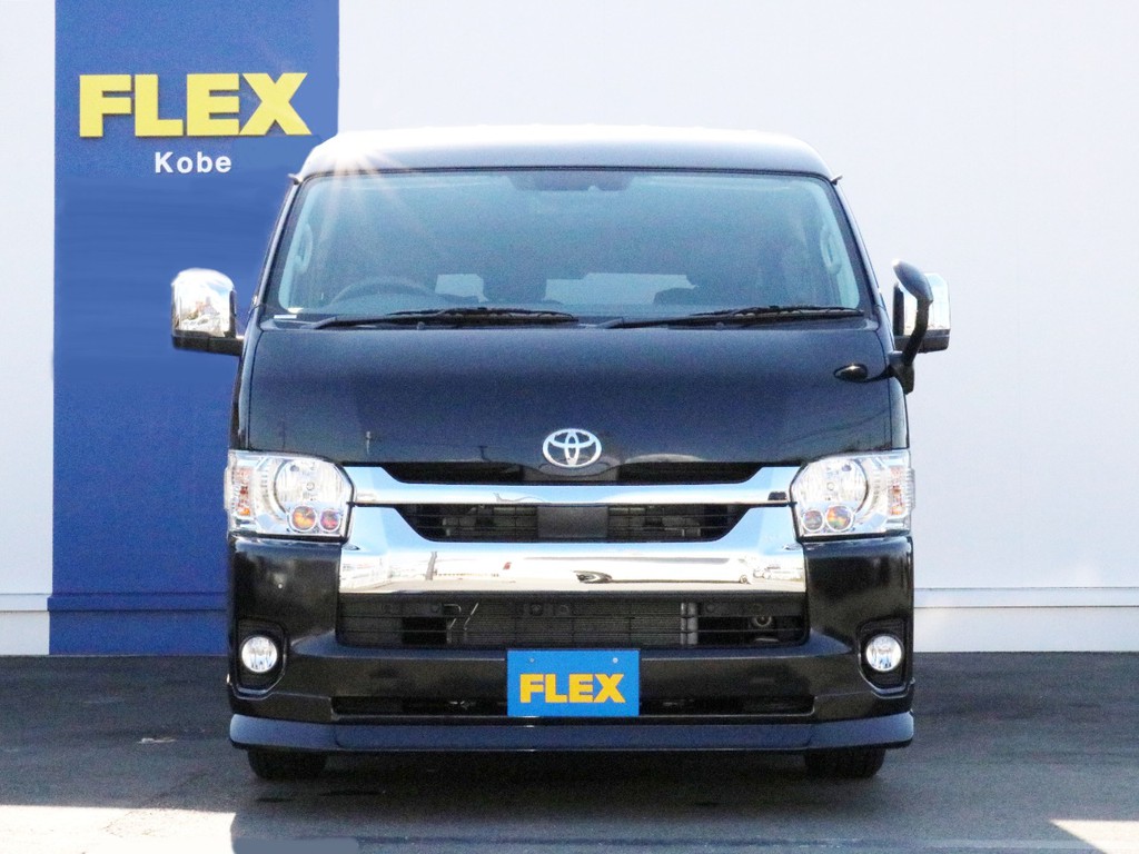 さあ、シートアレンジ【Ver1】を施工したハイエースワゴンGLでお出かけしましょう！　新車不足であり、シートアレンジ施工には時間がかかりますので現車がある今がチャンス！　お求めはFLEX神戸店まで！