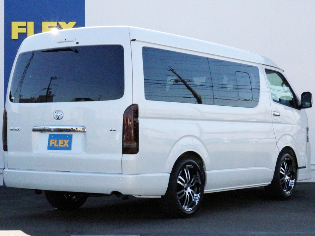 ハイエースの事なら専門店のFLEXハイエース神戸店へ！　新車中古車販売は勿論、経費が使えるリースやローンを使った販売など新たなハイエースライフを始めるお手伝いを致します！