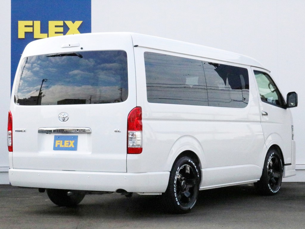 ハイエースの事なら専門店のＦＬＥＸハイエース神戸店へ！　新車中古車販売は勿論、経費が使えるリースやローンを使った販売など新たなハイエースライフを始めるお手伝いを致します！