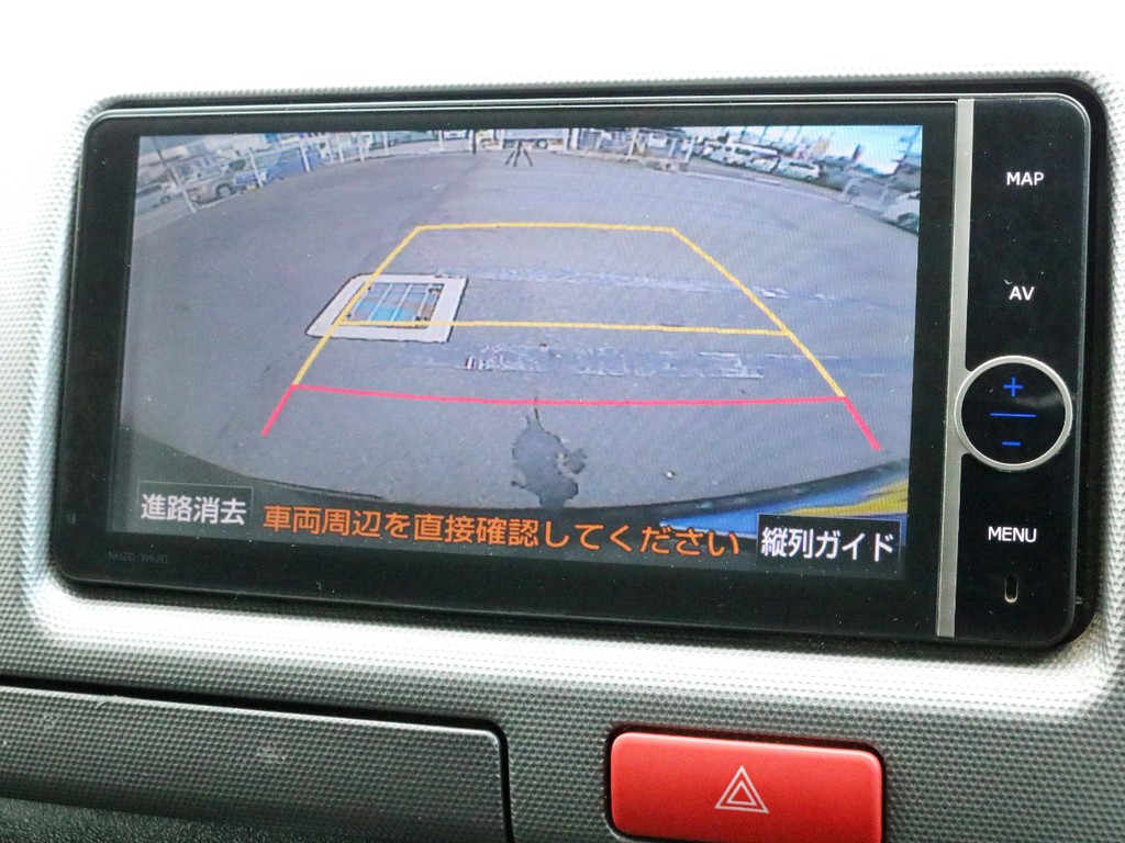 バックカメラも搭載！　バックカメラの映像はナビモニターに描写されます。