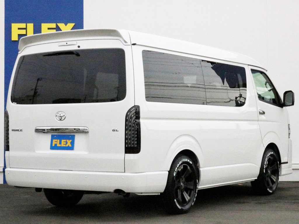 ハイエースの事なら専門店のＦＬＥＸハイエース神戸店へ！　新車中古車販売は勿論、経費が使えるリースやローンを使った販売など新たなハイエースライフを始めるお手伝いを致します！