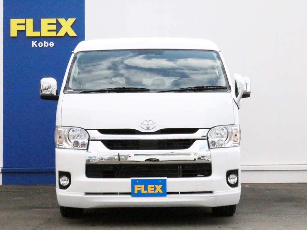 さあ、スタイリッシュシートアレンジVer1を施工したハイエースワゴンGLでお出かけしましょう！　新車不足であり、シートアレンジの新規施工には時間がかかる為現車がある今こそご来店下さい！　神戸店まで！