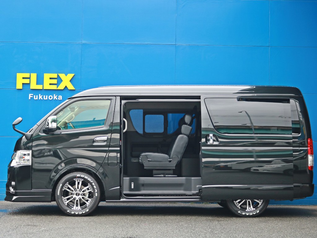 1.5インチローダウンを施工済み！　日々の乗り降りが少し楽になる他、高さ制限のある場所への出入りが少し楽になります。車高公認取得致しますので継続車検の際も安心です。