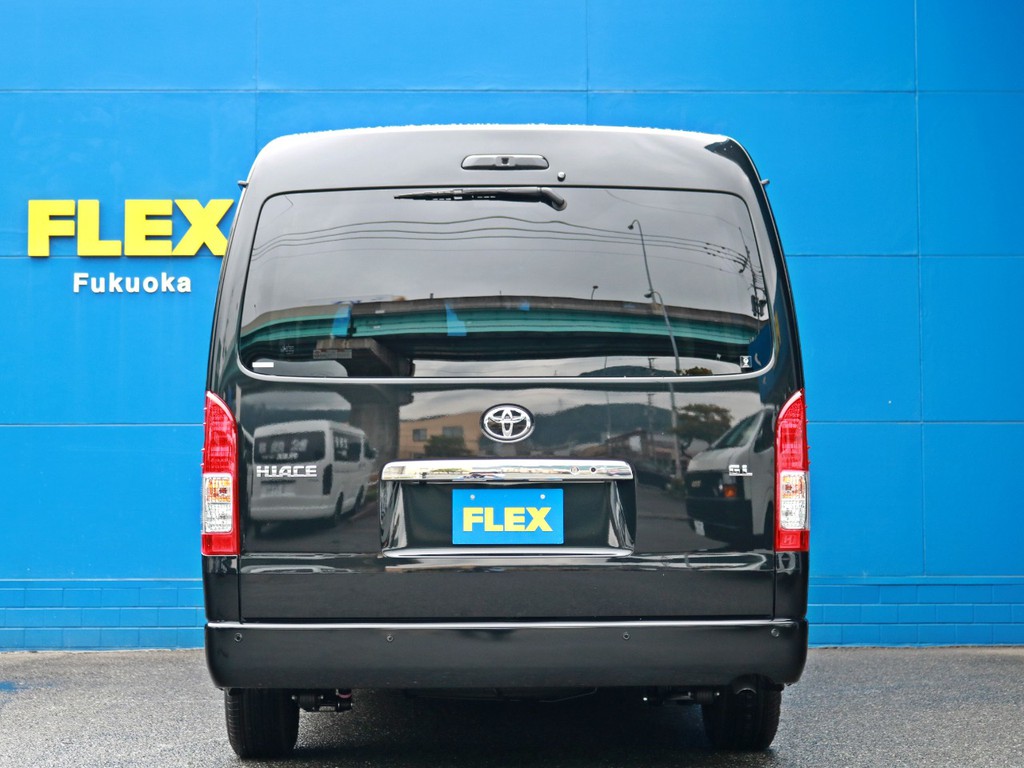 ハイエースをお探しならFLEX福岡店へ！　福岡店の展示車両は勿論の事、全国のFLEXが保有するハイエースの中から貴方にぴったりの一台をお探し致します！