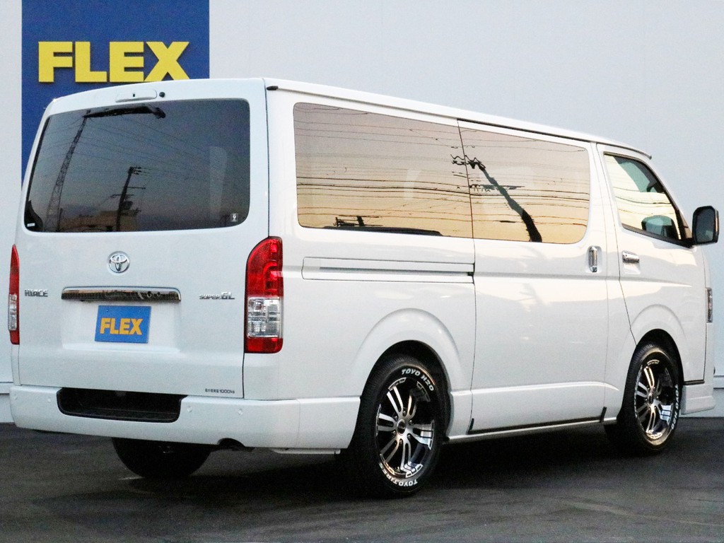 ハイエースの事なら専門店のＦＬＥＸハイエース神戸店へ！　新車中古車販売は勿論、全国のＦＬＥＸが保有するハイエースの中から貴方にぴったりの一台をお探し致します！
