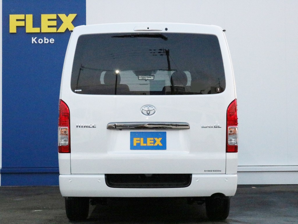 ハイエースをお探しならＦＬＥＸ神戸店へ！　神戸店の展示車両は勿論、全国のＦＬＥＸが保有するハイエースの中から貴方にぴったりの一台をお探し致します！